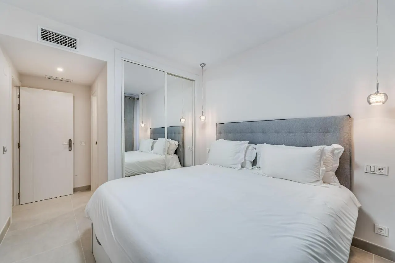 By Riva - Elegant, 2 Bedroom Apartment In Dama De Noche Puerto Banus Marbella İspanya